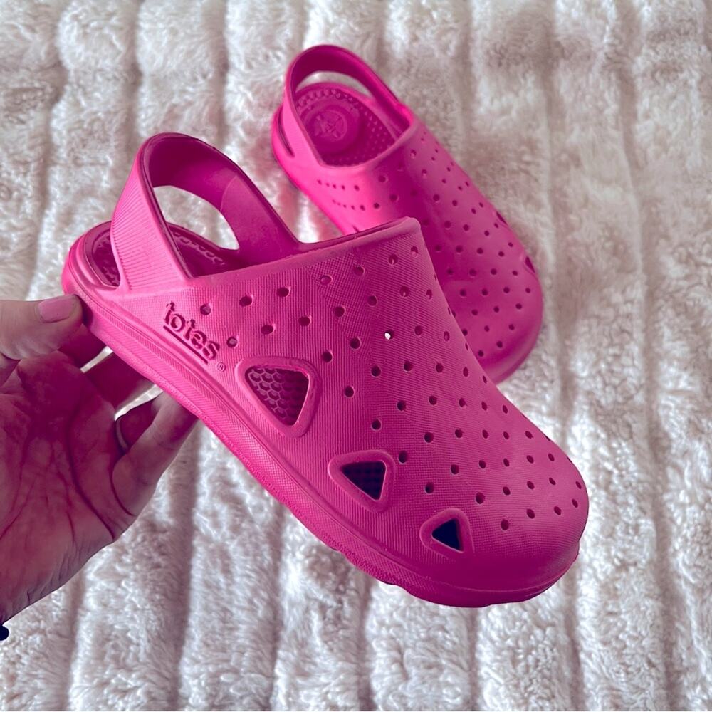 Totes Splash and Play Pink Clogs Everywear Technology kids girls shoe size 13/1